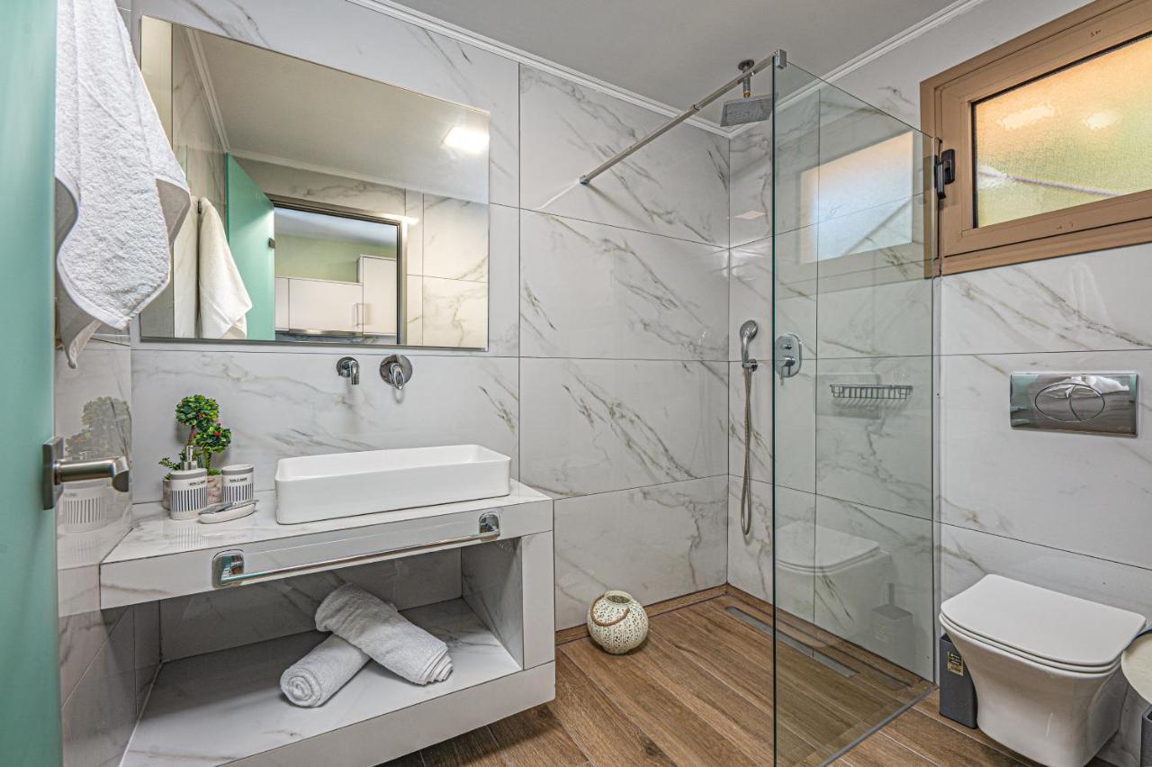 Kozanos Suites With Private Pool Амуди Екстериор снимка