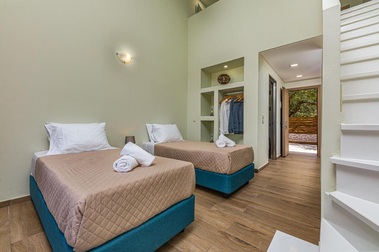 Kozanos Suites With Private Pool Амуди Екстериор снимка