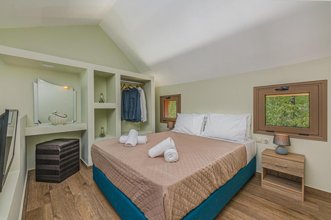 Kozanos Suites With Private Pool Амуди Екстериор снимка
