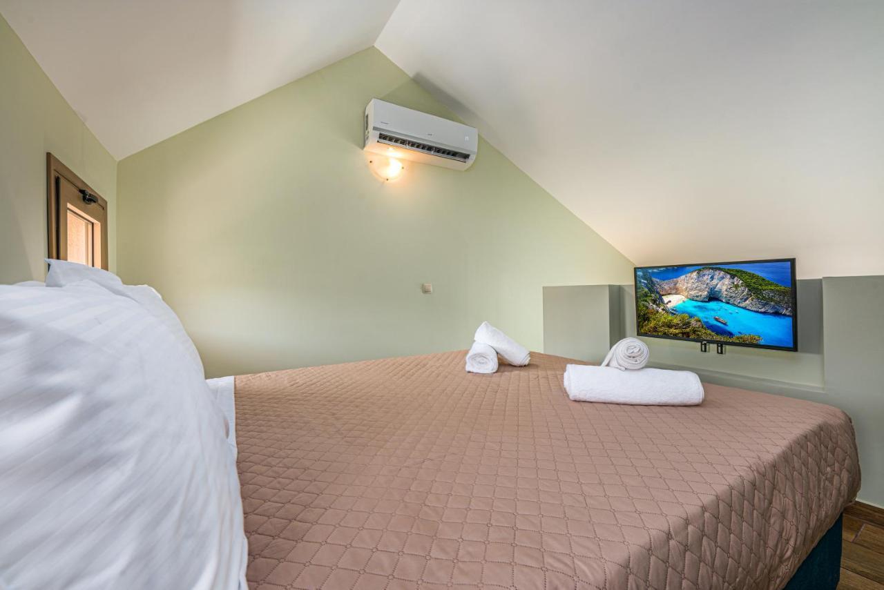 Kozanos Suites With Private Pool Амуди Екстериор снимка