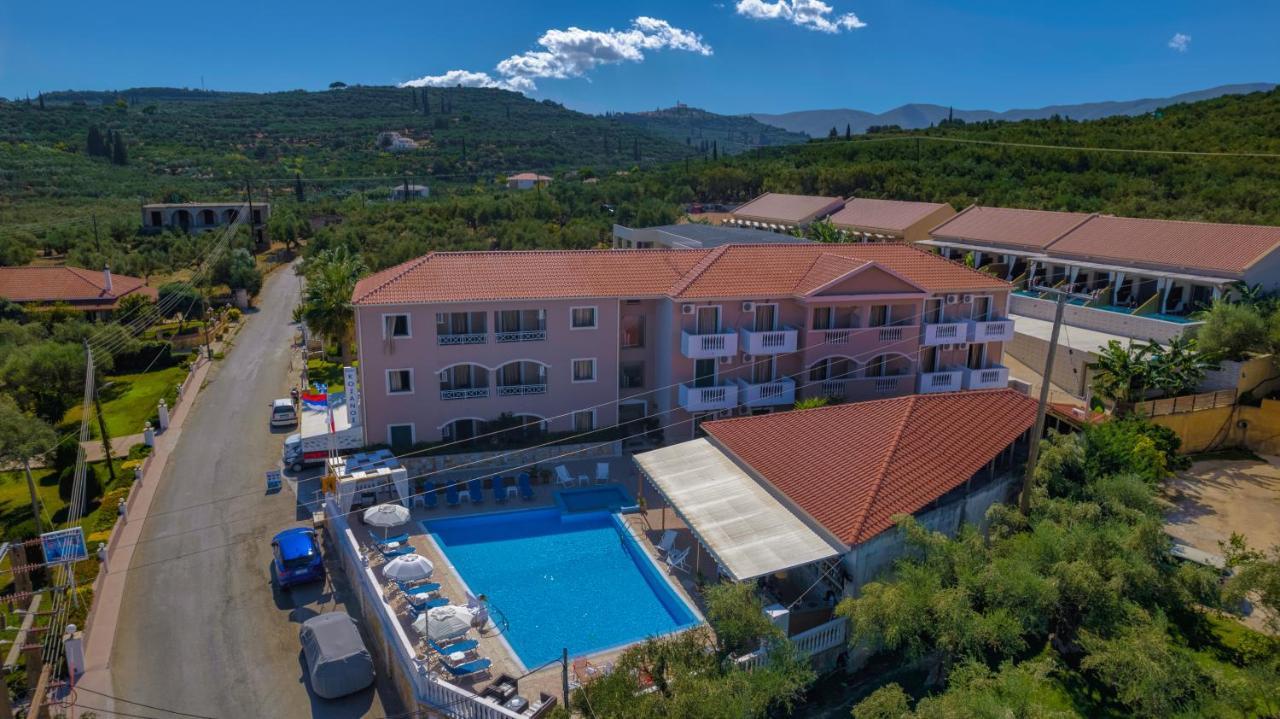 Kozanos Suites With Private Pool Амуди Екстериор снимка