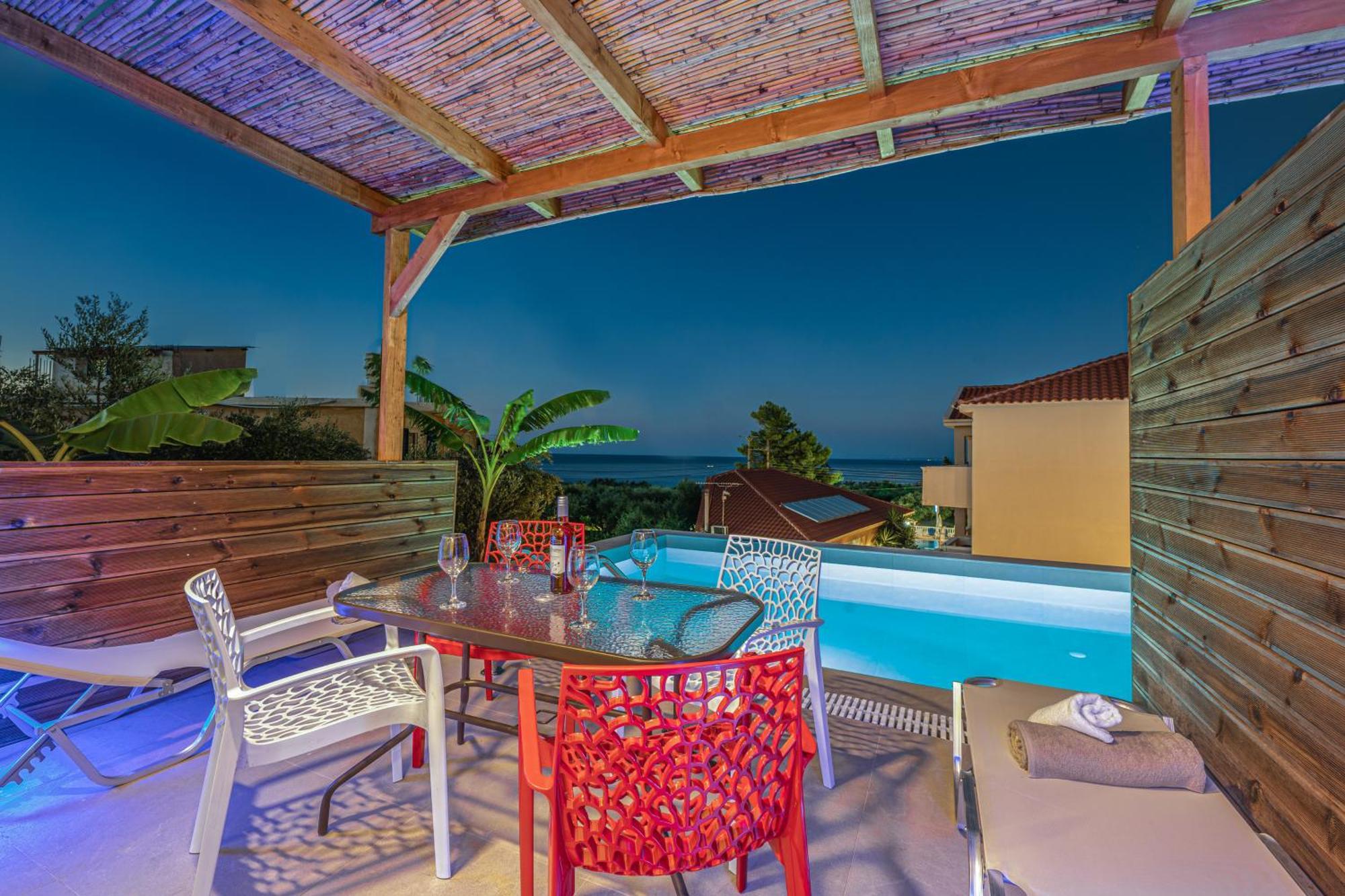 Kozanos Suites With Private Pool Амуди Екстериор снимка